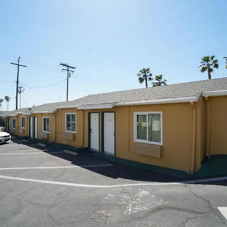 Signal Hill Motel Beach Motel-3